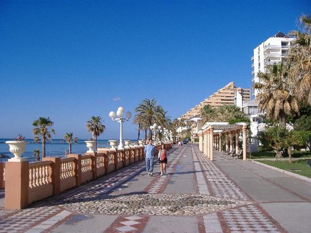 Benalmadenapartments Bbq Evita Beach Club Екстериор снимка